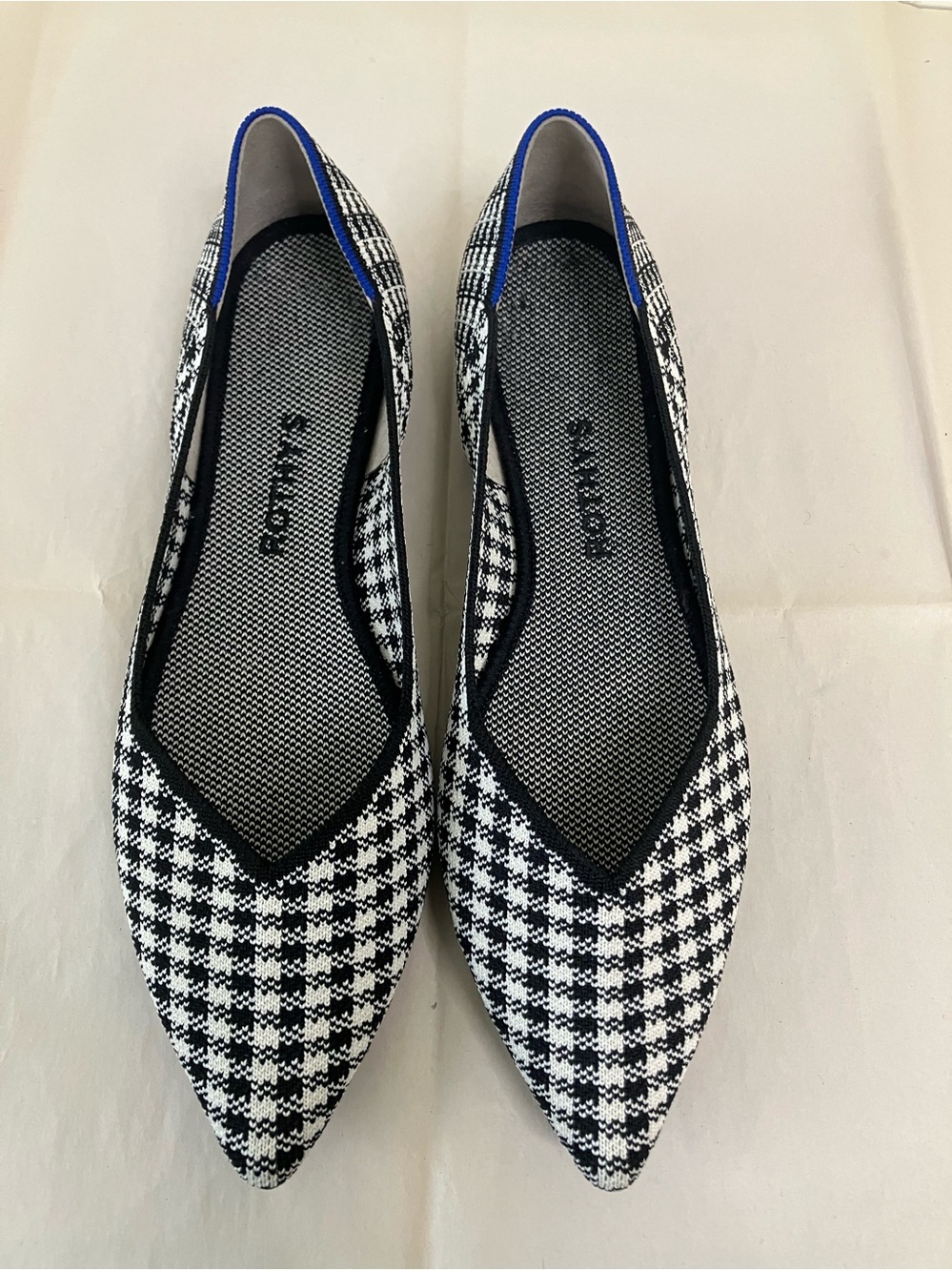 Rothy’s Point Tie Flats